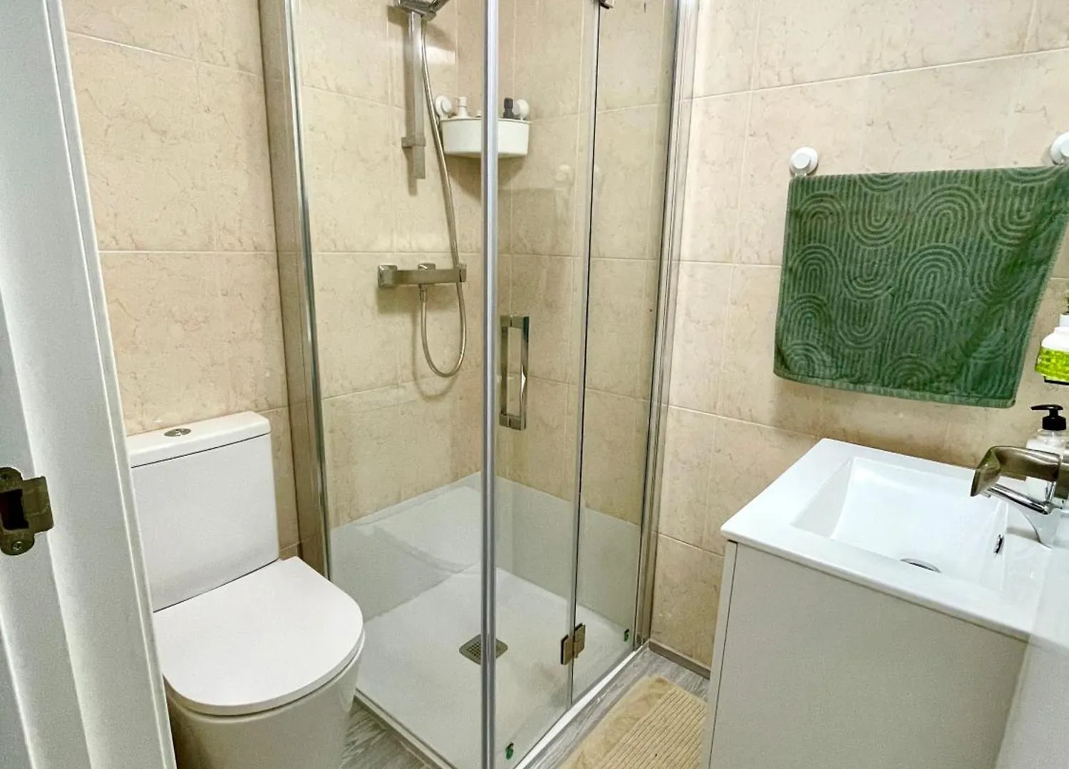 Apartment Moderno Piso De 3 Dormitorios En La Playa De Rincon De La Victoria Malaga Spain